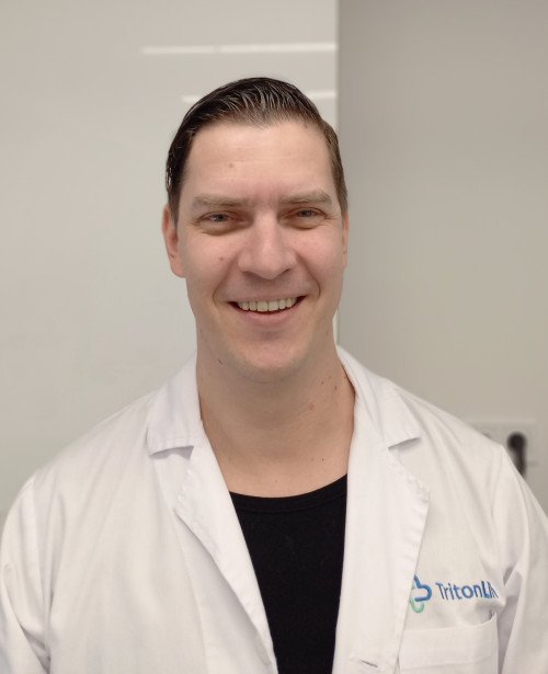 Dr. Kollár Ákos