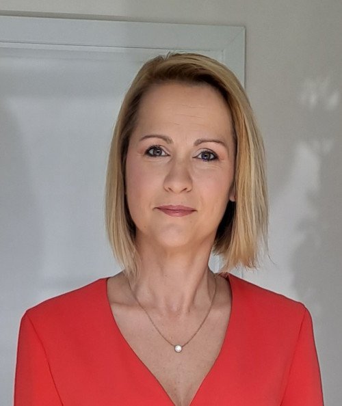 Dr. Gyöngy Andrea