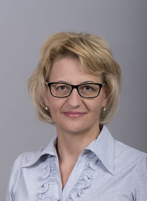 Dr. Vanczák Viktória