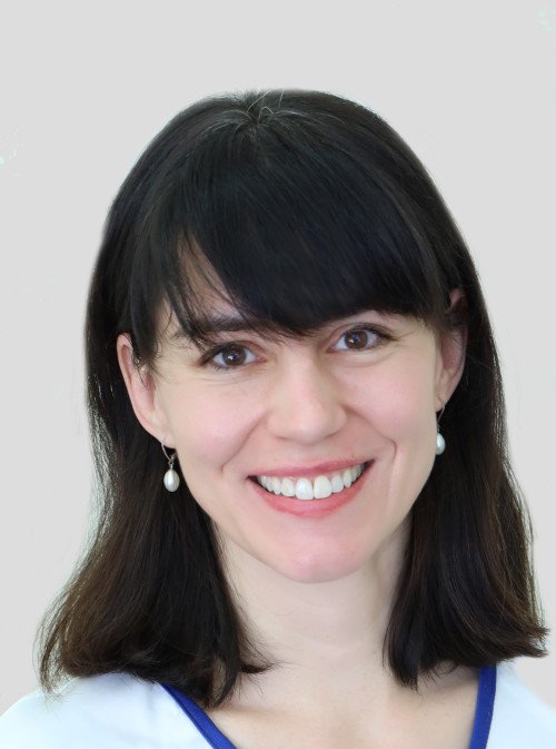 Dr. Franciska Geszti