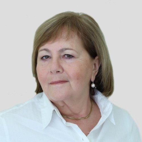 Dr. Tibold Eszter