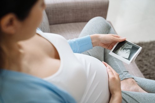 A baba fejlődése a trimeszterek alatt