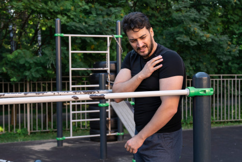 Fájdalmas vagy beszűkült a kar mozgása? – megoldási lehetőségek a rotátorköpeny problémáira