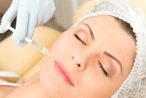 RÁNCTALANÍTÁS ÉS IZZADÁSGÁTLÁS: A BOTOX