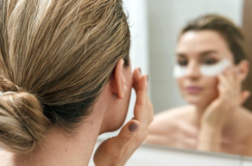 FIATALODJON EGYSZERŰEN ÉS KOCKÁZATMENTESEN: MÉLYHIDRATÁLÁS ÉS RÁNCFELTÖLTÉS A KAPOS MEDICALNÁL